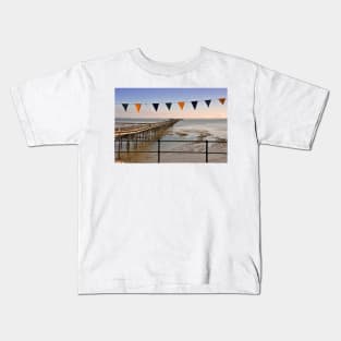 Southend on Sea Pier Beach Essex England Kids T-Shirt